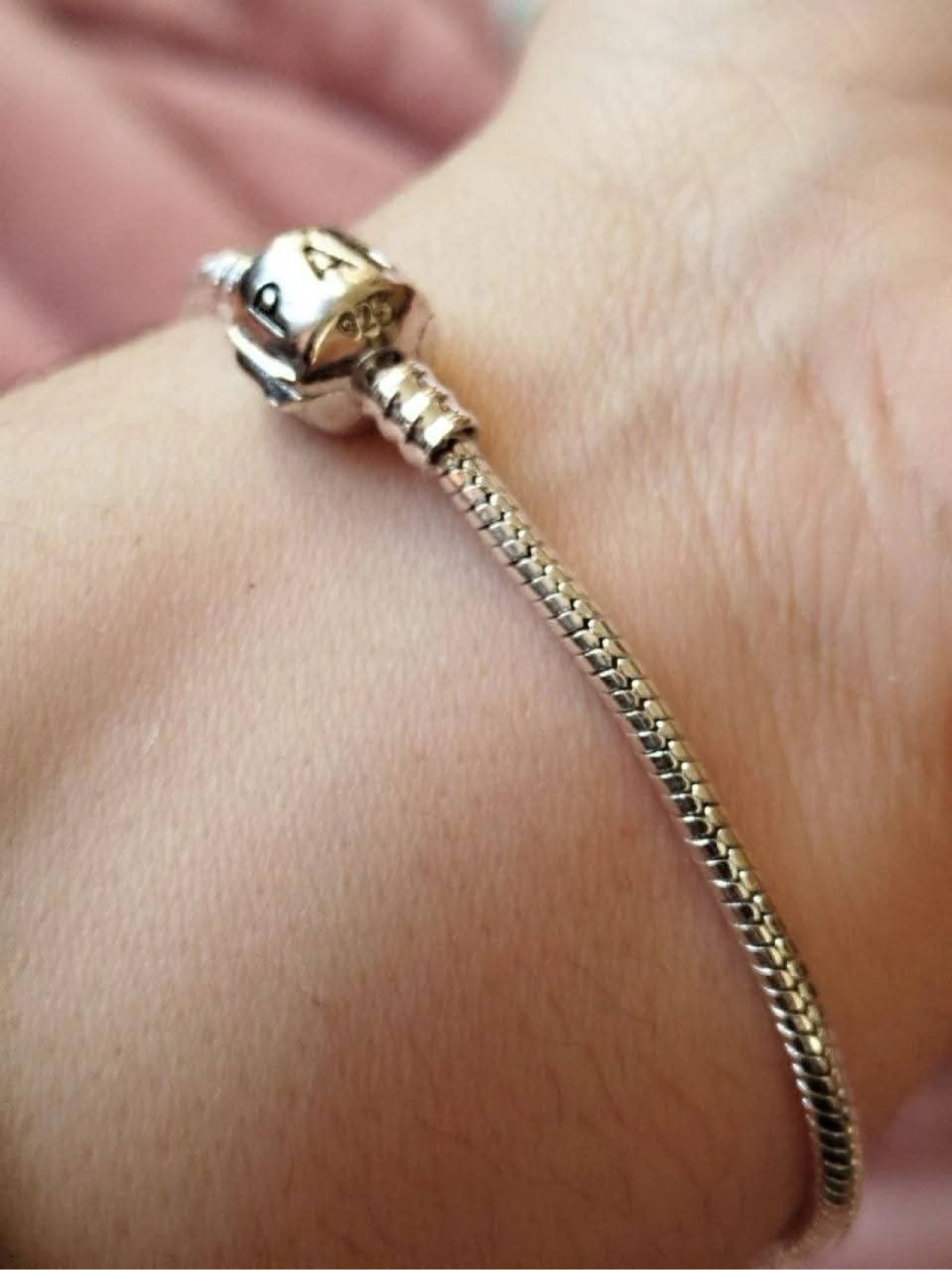 Unisex bracelets – photo 4